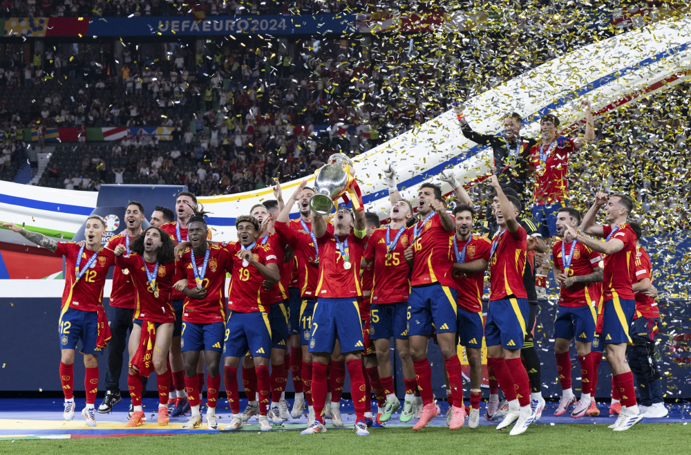 欧洲杯比赛中，北京队表现抢眼，斩获胜利