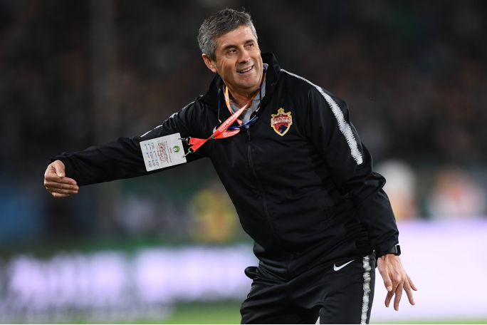 IM体育社区互动入口-亚眠主场憾负，保级形势严峻