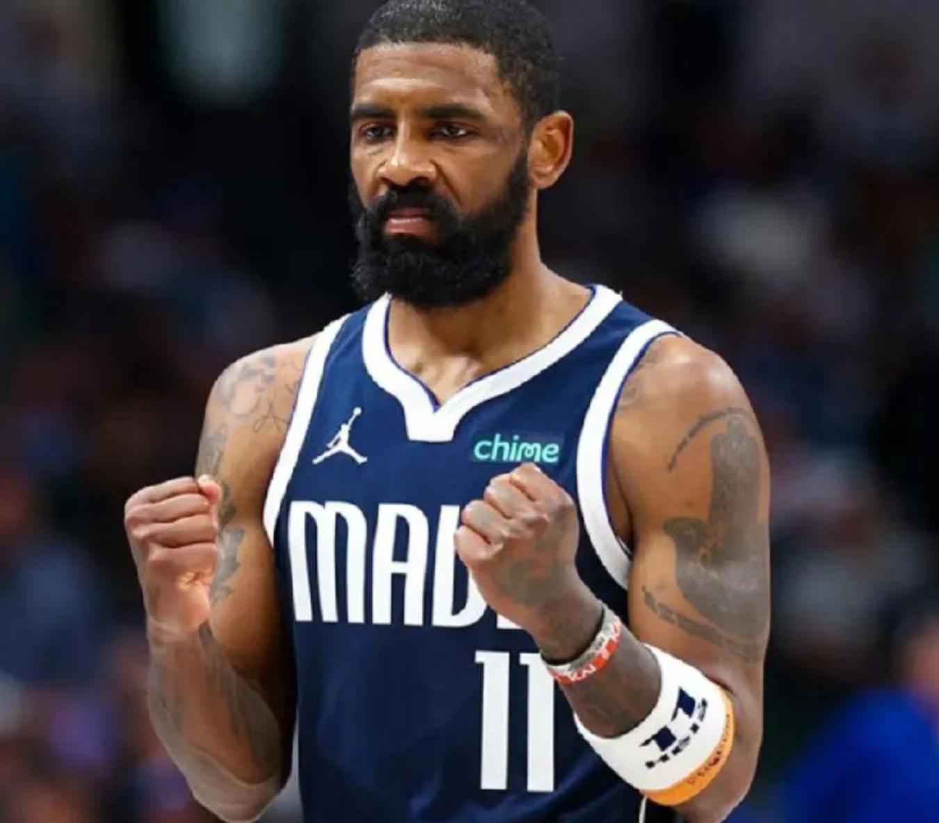 IM体育官方网站-戛纳后卫关键时刻解围保不败